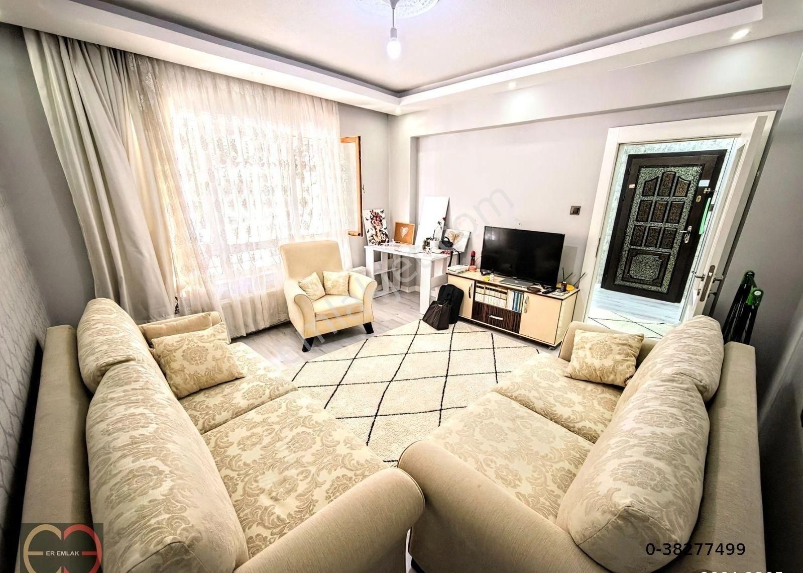 Pamuklar Satılık Genç Bina,otoparklı,yapılı,kombili,ön 3+1 Daire