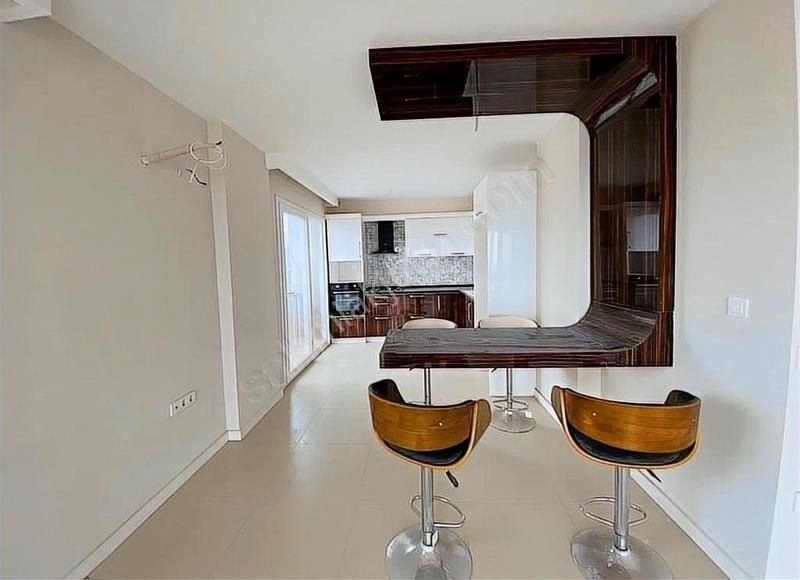 Merkezde Deniz Manzaralı Ve Havulu Sitede 4+1 Dublex Daire - Görsel 15