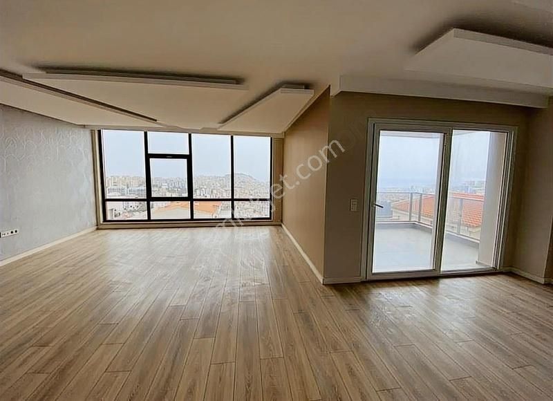 Merkezde Deniz Manzaralı Ve Havulu Sitede 4+1 Dublex Daire - Görsel 30