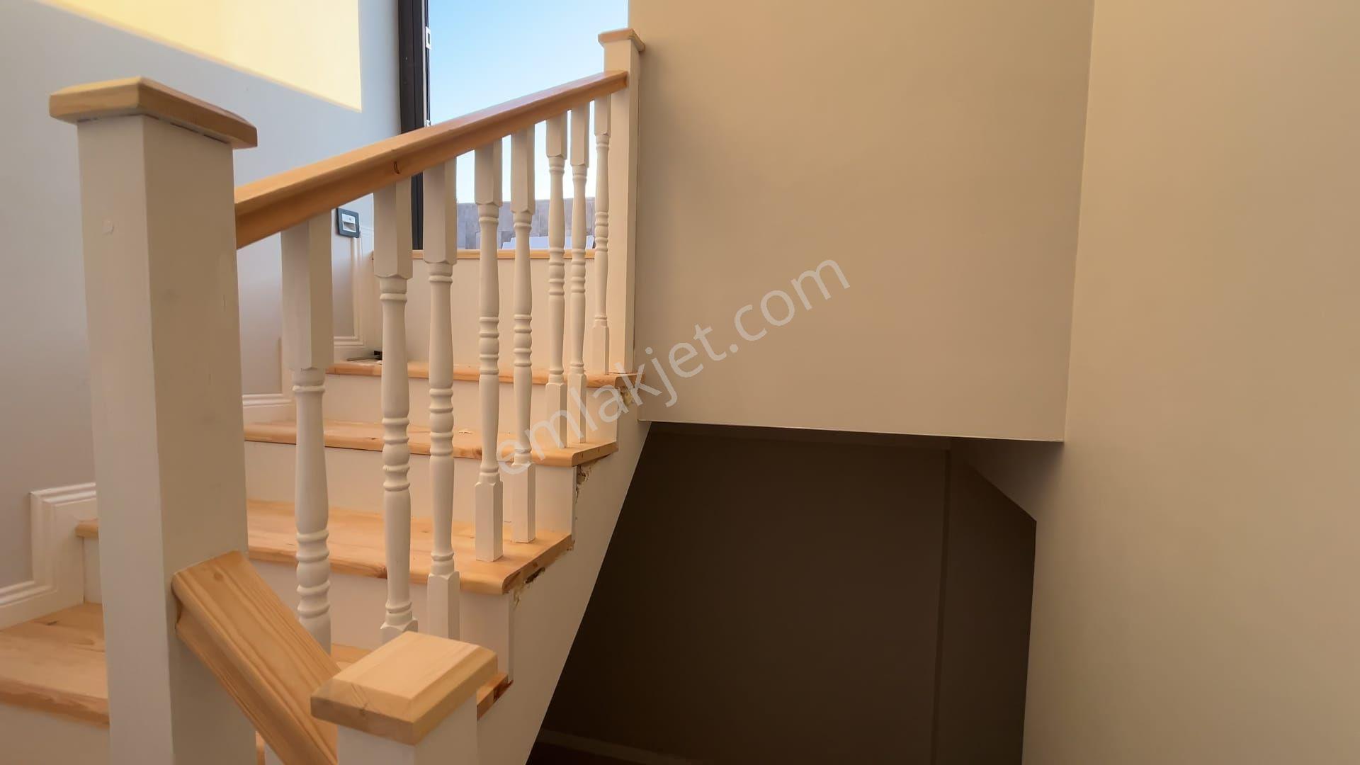 Kemalpaşa Yukarı Kızılca Satılık 199m2 Dubleks Villa - Görsel 22