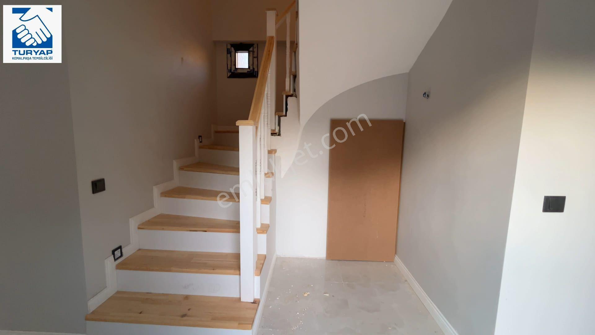 Kemalpaşa Yukarı Kızılca Satılık 199m2 Dubleks Villa - Görsel 32