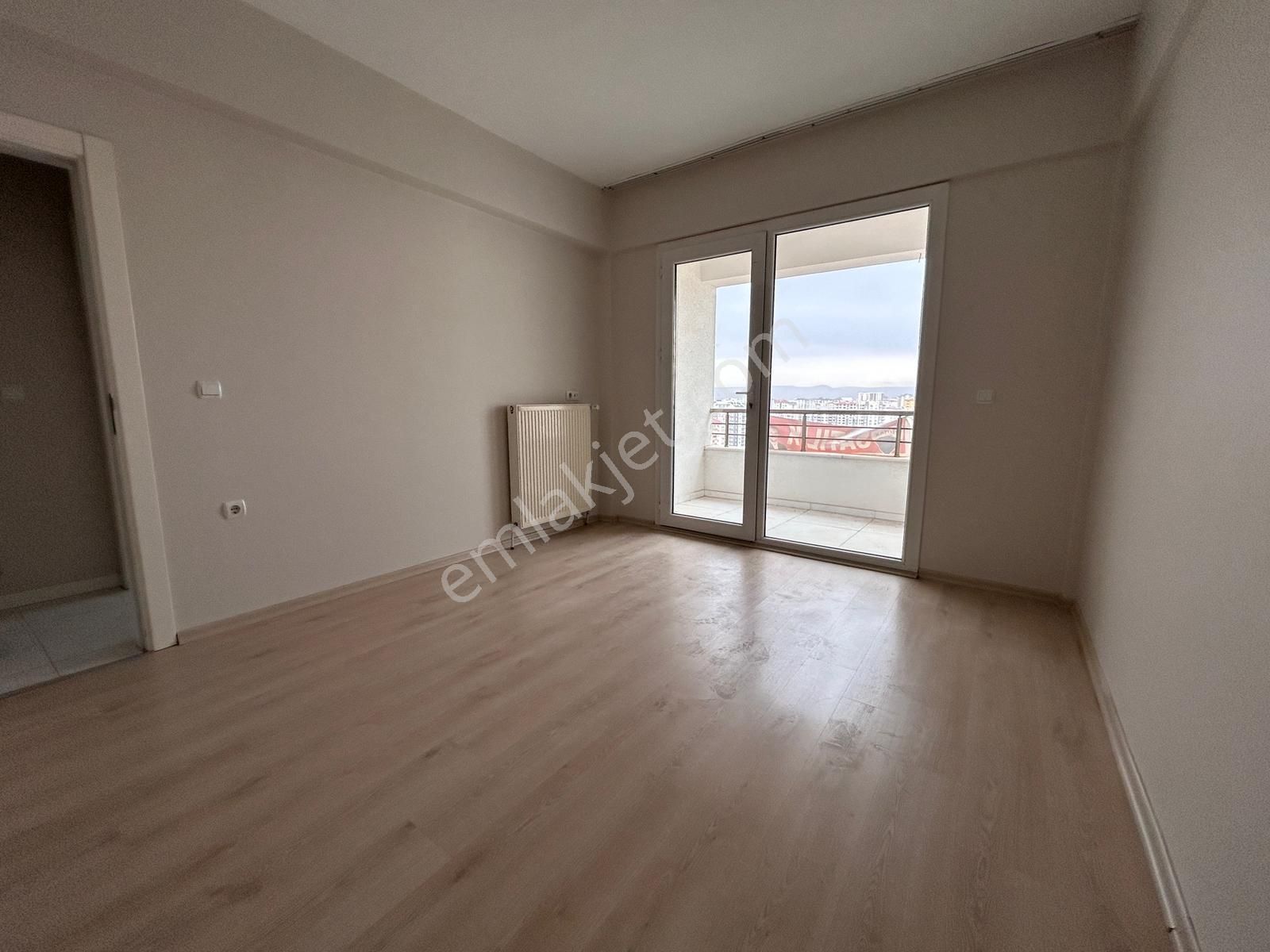 Yıldırım Beyazıt Hulusi Akar Bulvarı Üeri Site İçerisinde Lüks Satılık 3+1 Daire - Görsel 24