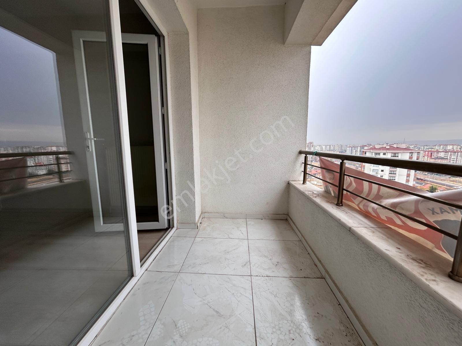 Yıldırım Beyazıt Hulusi Akar Bulvarı Üeri Site İçerisinde Lüks Satılık 3+1 Daire - Görsel 26