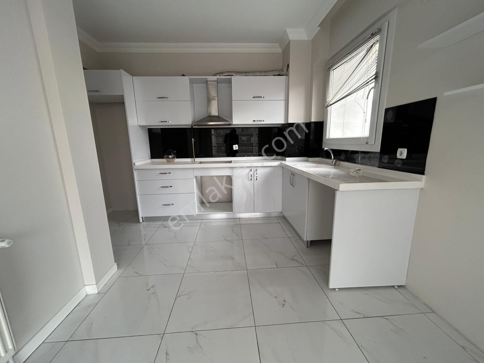 Yıldırım Beyazıt Hulusi Akar Bulvarı Üeri Site İçerisinde Lüks Satılık 3+1 Daire - Görsel 11