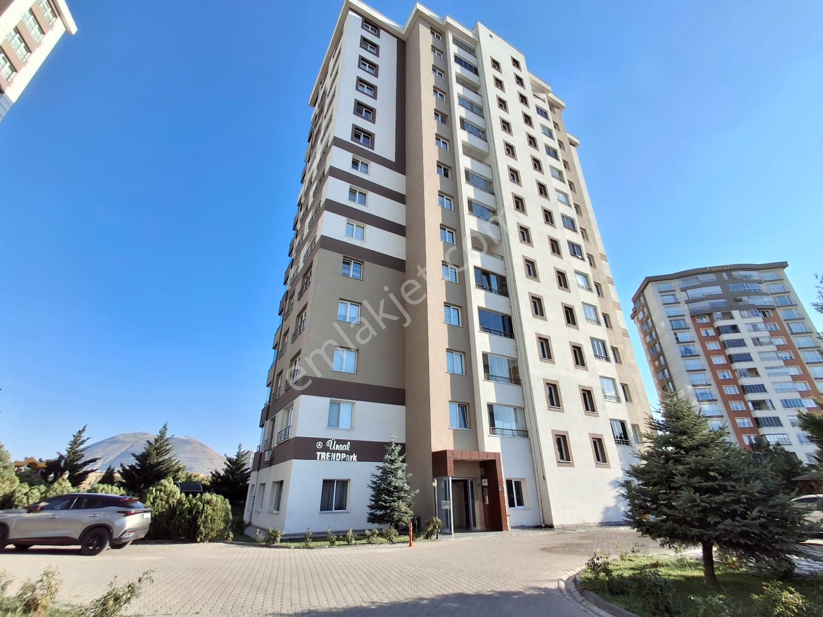 Yıldırım Beyazıt Hulusi Akar Bulvarı Üeri Site İçerisinde Lüks Satılık 3+1 Daire