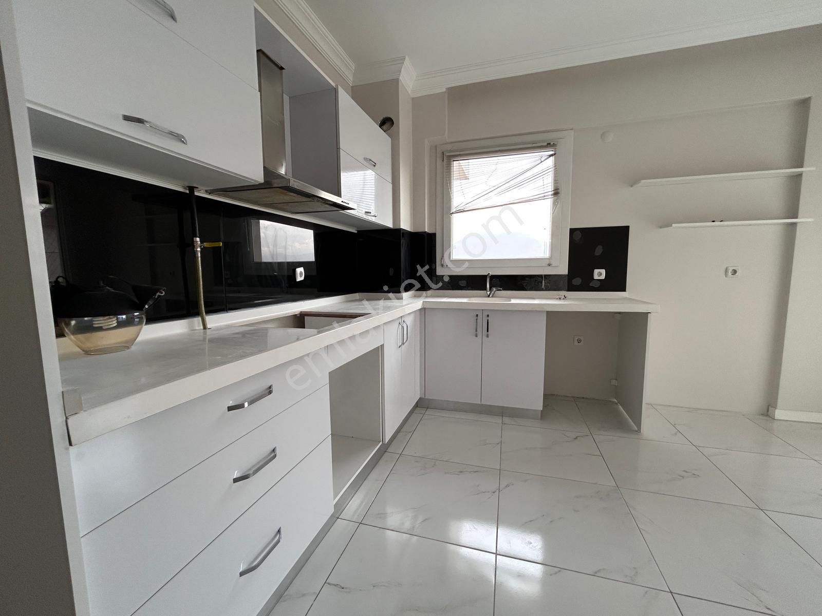 Yıldırım Beyazıt Hulusi Akar Bulvarı Üeri Site İçerisinde Lüks Satılık 3+1 Daire - Görsel 9