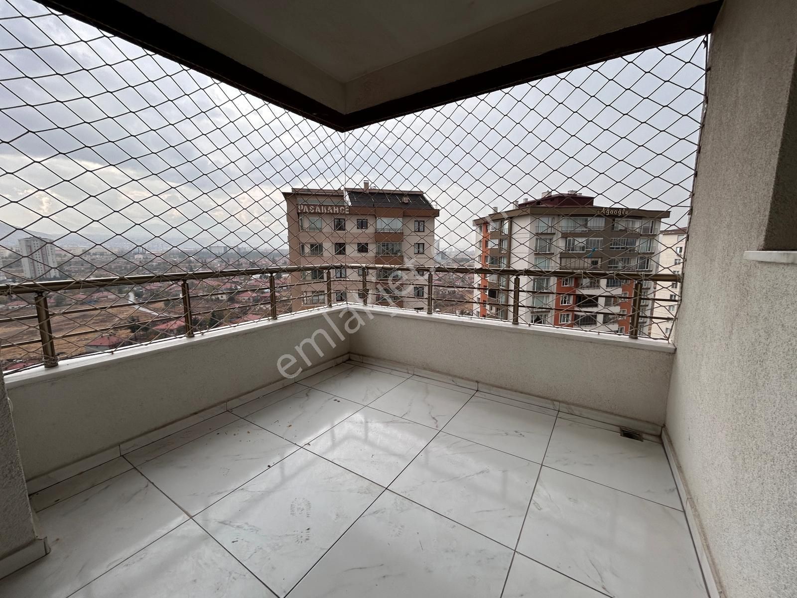 Yıldırım Beyazıt Hulusi Akar Bulvarı Üeri Site İçerisinde Lüks Satılık 3+1 Daire - Görsel 13