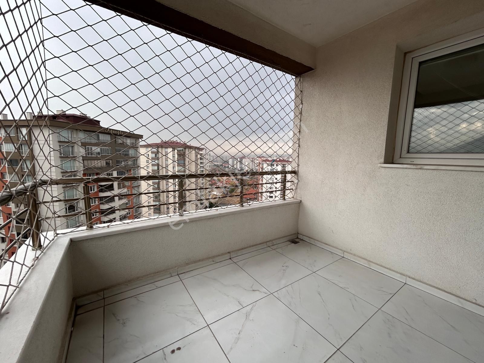 Yıldırım Beyazıt Hulusi Akar Bulvarı Üeri Site İçerisinde Lüks Satılık 3+1 Daire - Görsel 14