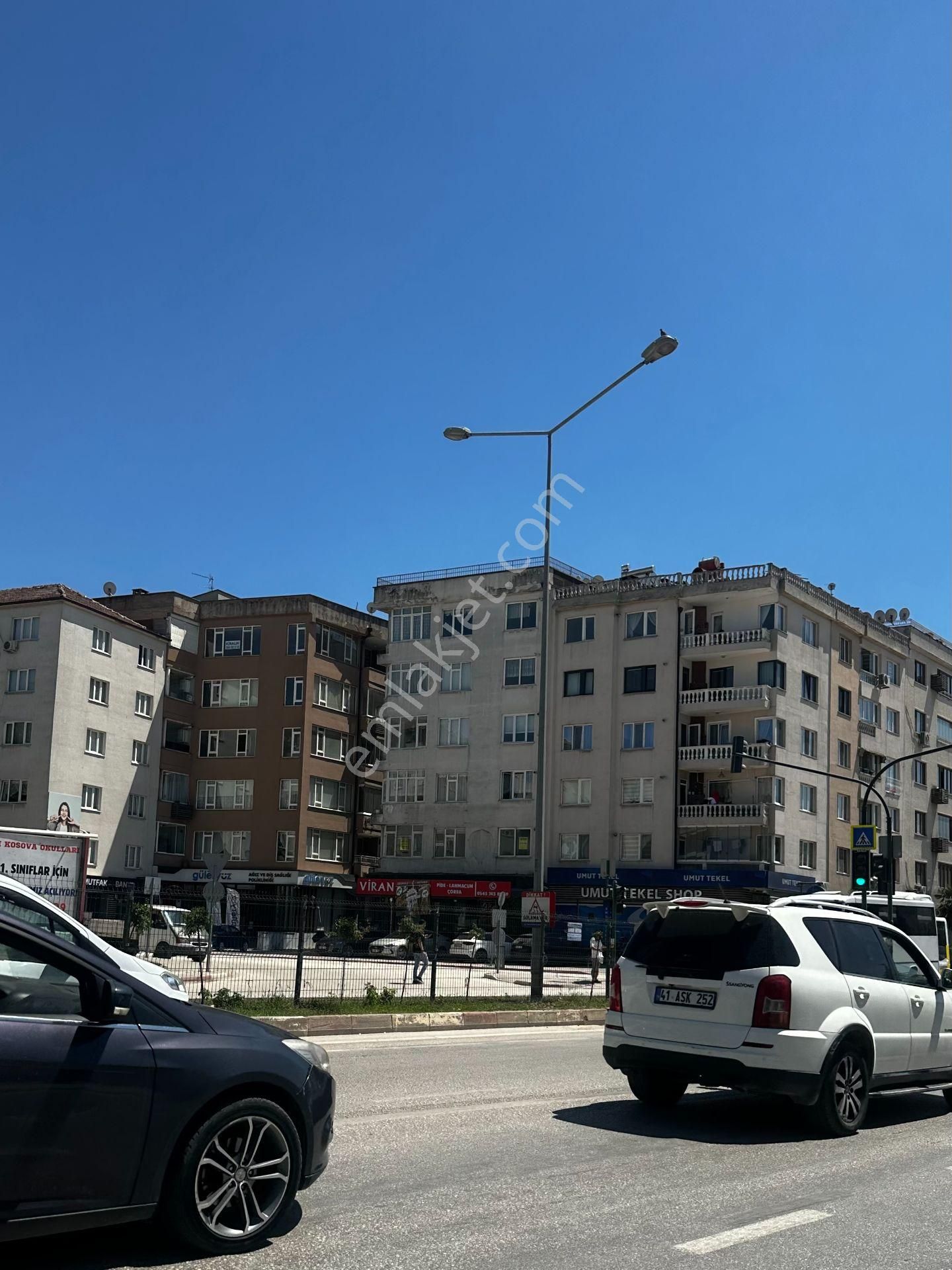 İnegöl Avm Karşısı 185 M2 Süper Konumlu Daire ,hem Konut Hem Ticari Olarak Kullanılabilir .. - Görsel 28