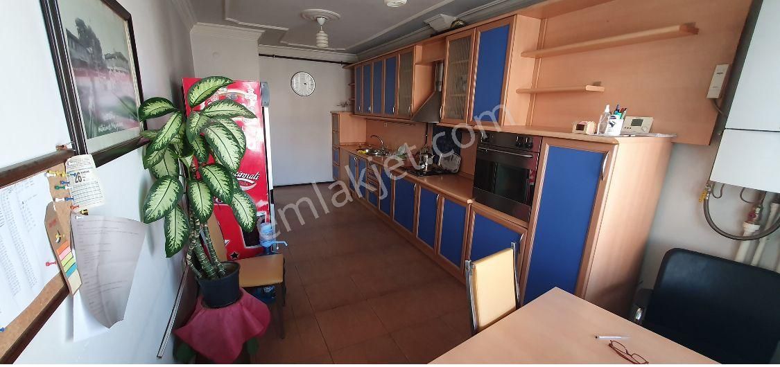 İnegöl Avm Karşısı 185 M2 Süper Konumlu Daire ,hem Konut Hem Ticari Olarak Kullanılabilir .. - Görsel 30