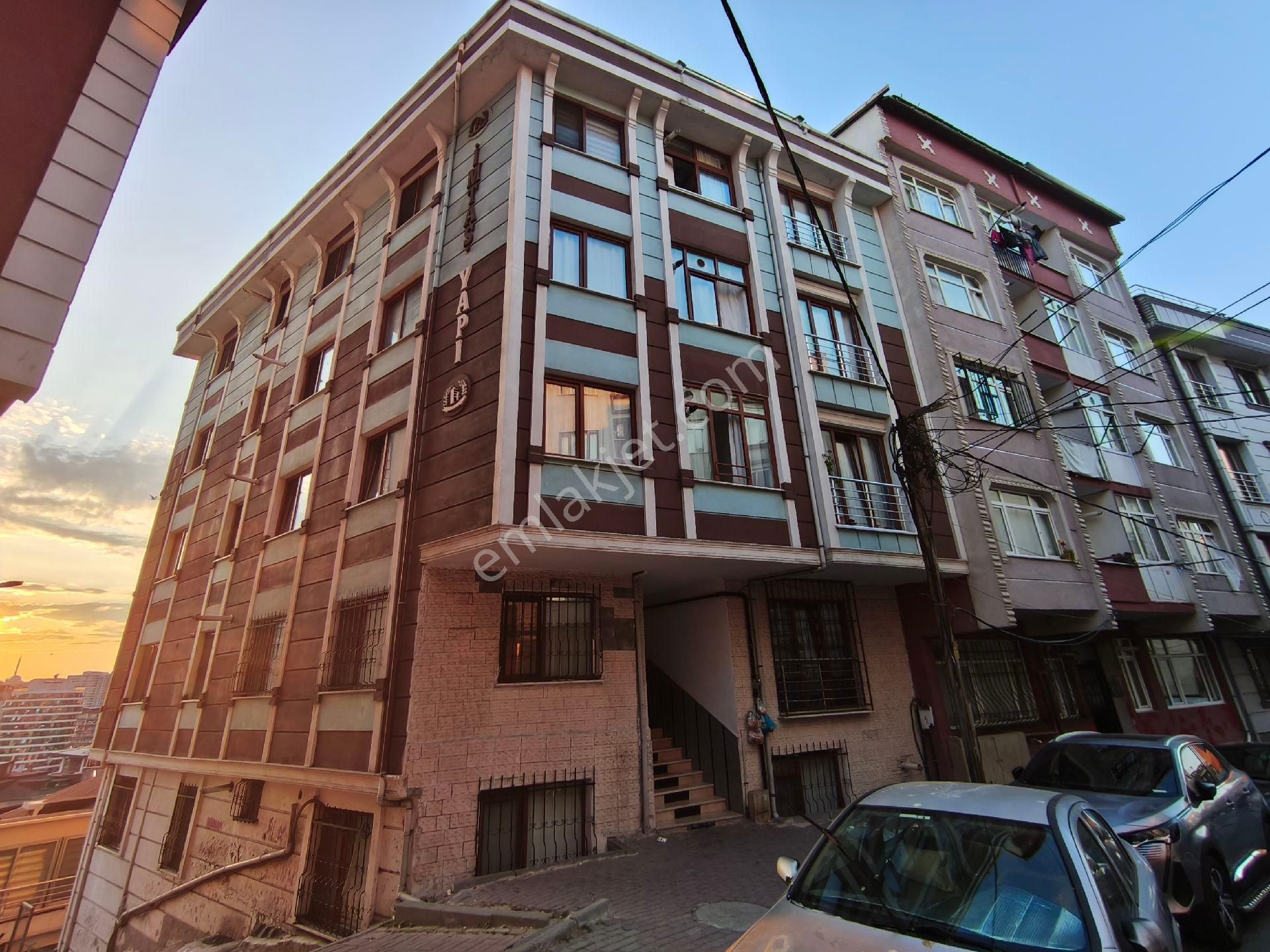 Dalkırandan Kağıthane Çağlayan Sahra Sokakta Eşyalı Kiralık Daire