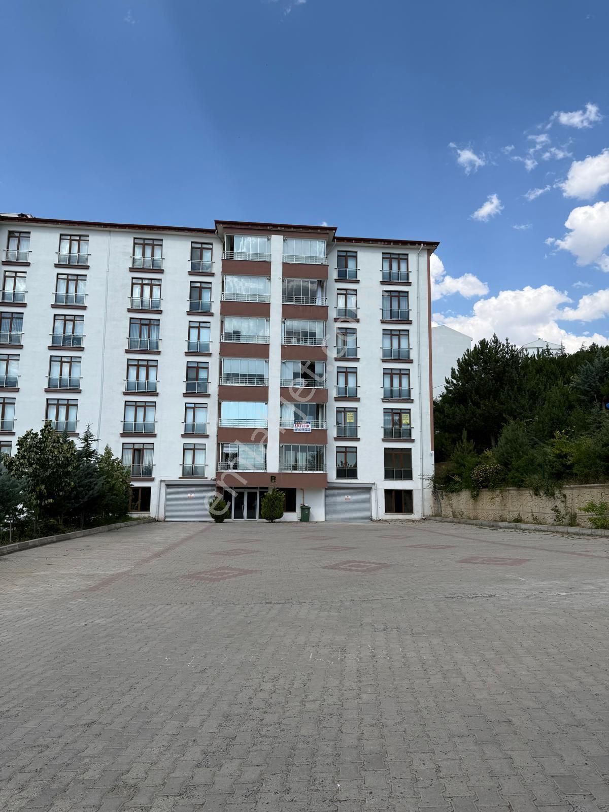 Epadan Şehrin En Huzurlu Noktasında Satlık 4+1 Daire