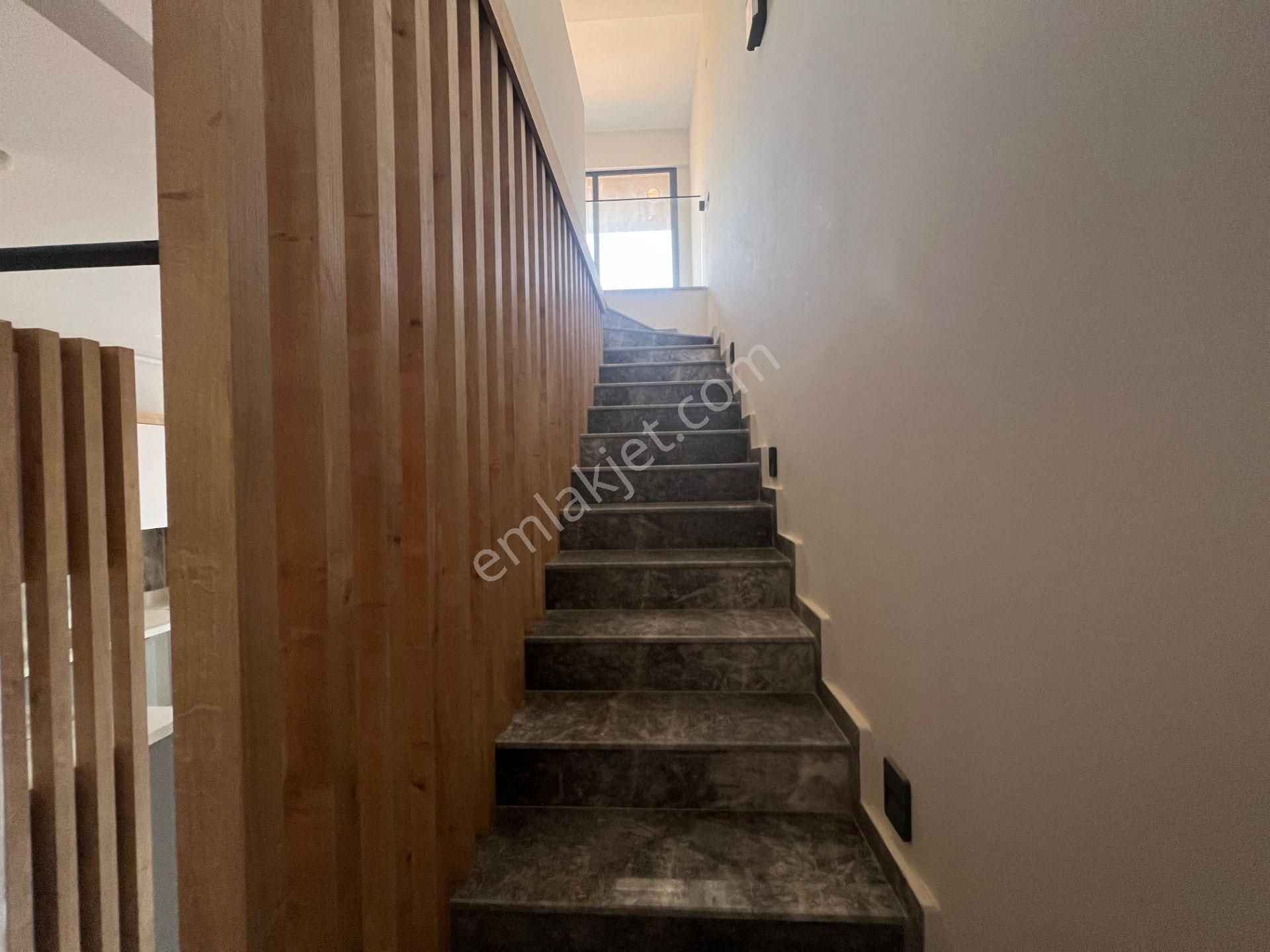 Havuzlu Sitede Sıfır 1+1 Loft Daire - Görsel 7