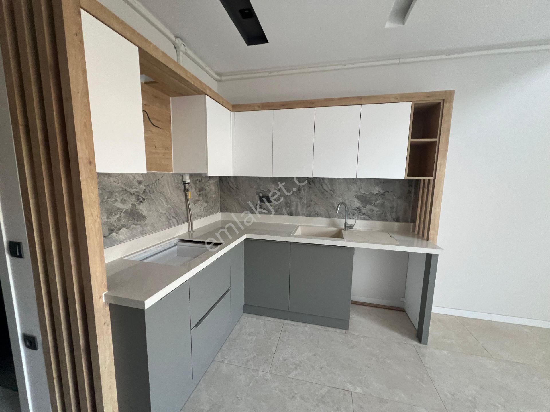 Havuzlu Sitede Sıfır 1+1 Loft Daire - Görsel 8