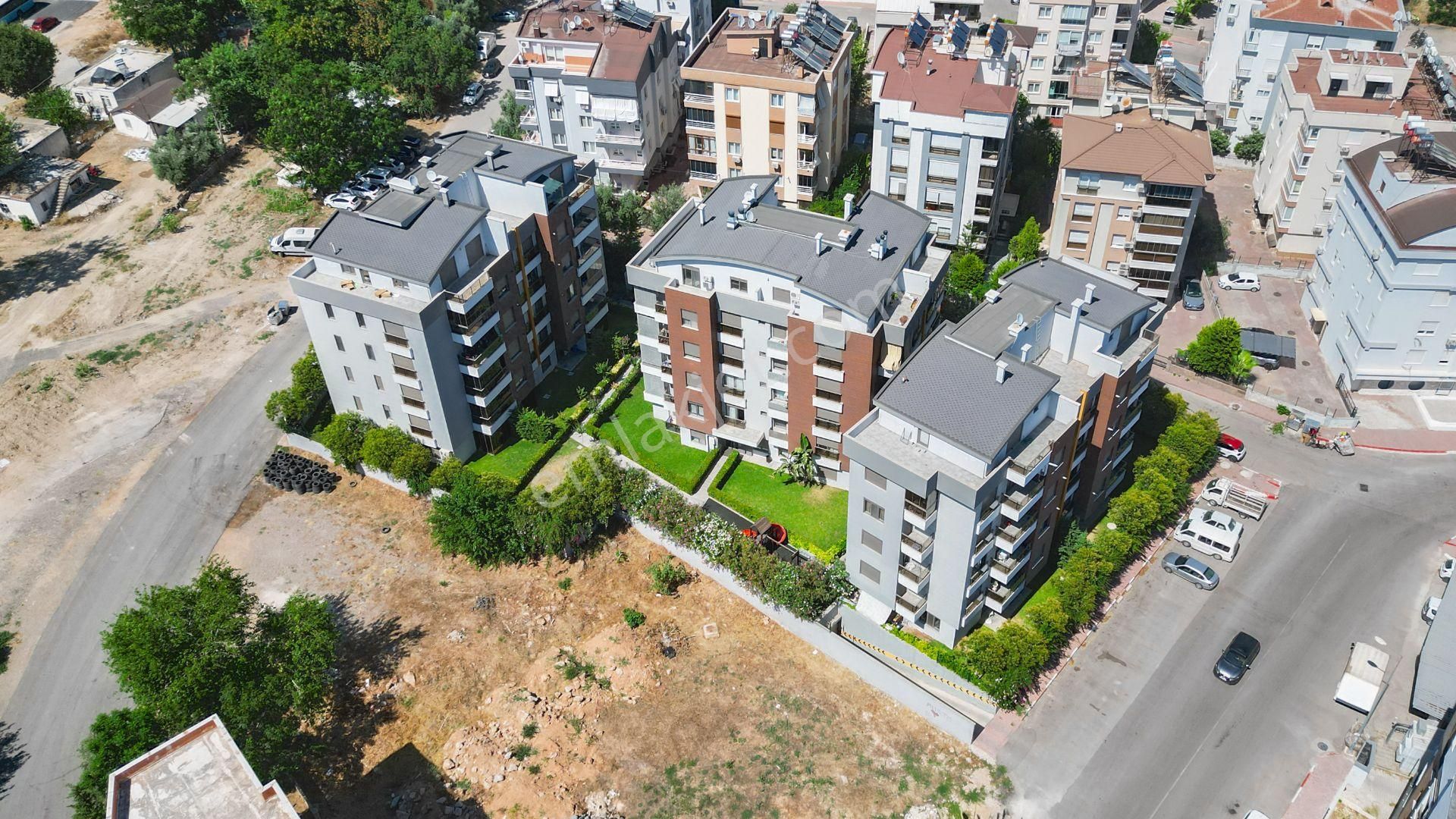 Site İçi Kapalı Otoparklı Doğal Gazlı Arakat 2+1
