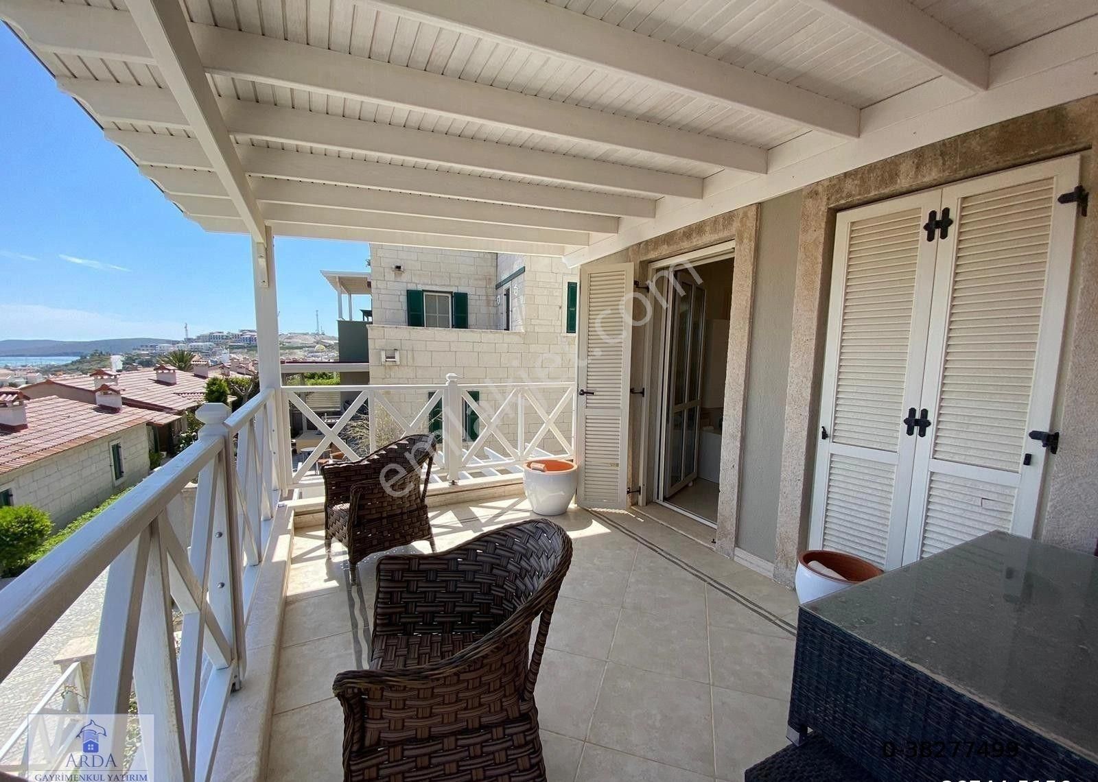 Port Alaçatıda Deniz Manzaralı 2+1 Dubleks Satılık Lüks Villa - Görsel 2