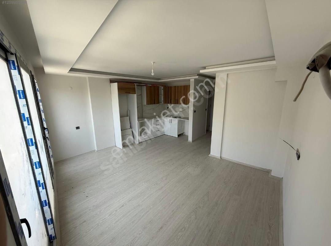 Merkezi Konumda Sıfır 1+1 Satılık Daire
