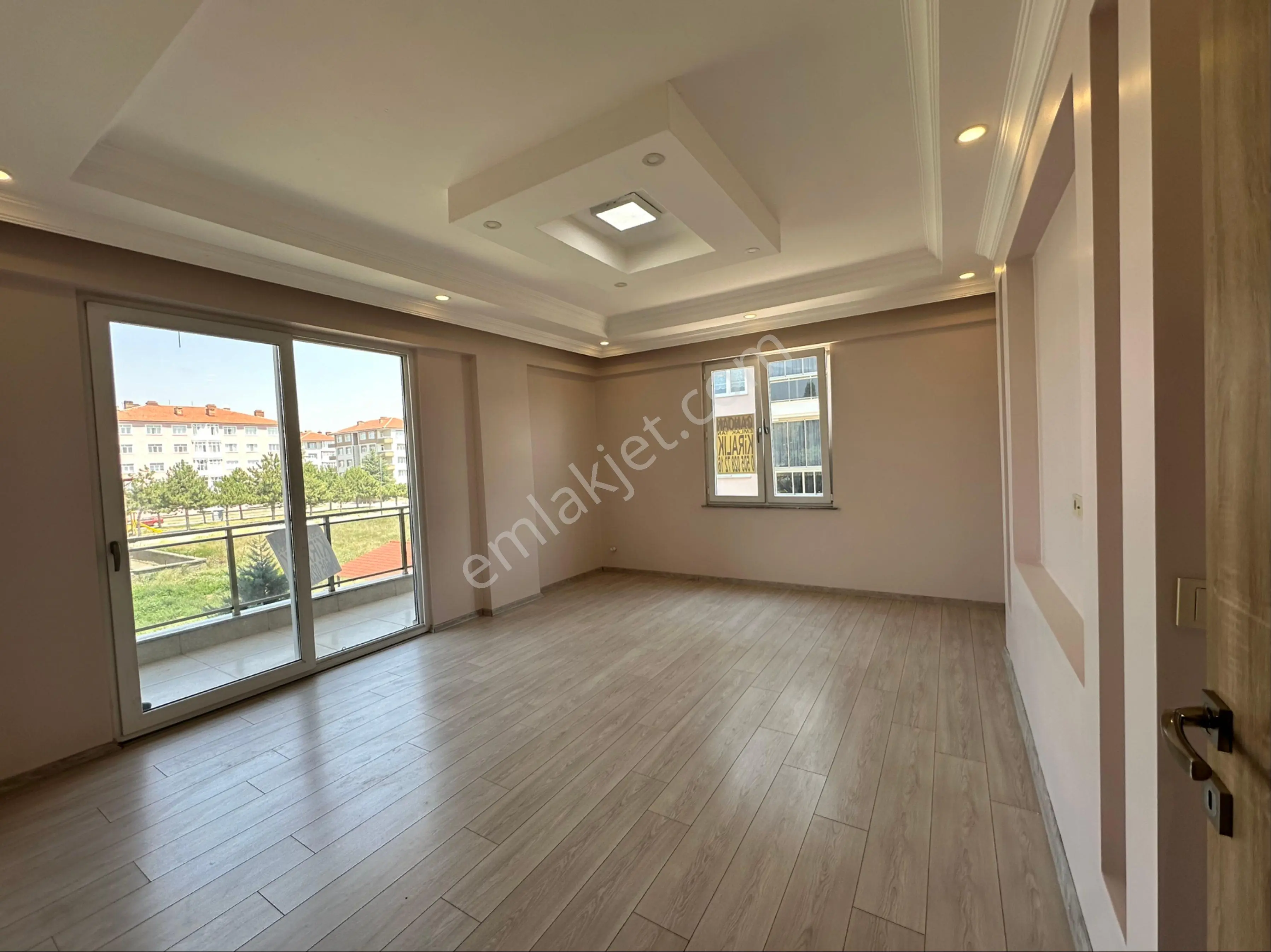 Tunçez Gm İstasyonda Lüks Kiralık Arakat 2+1 Daire - Görsel 2