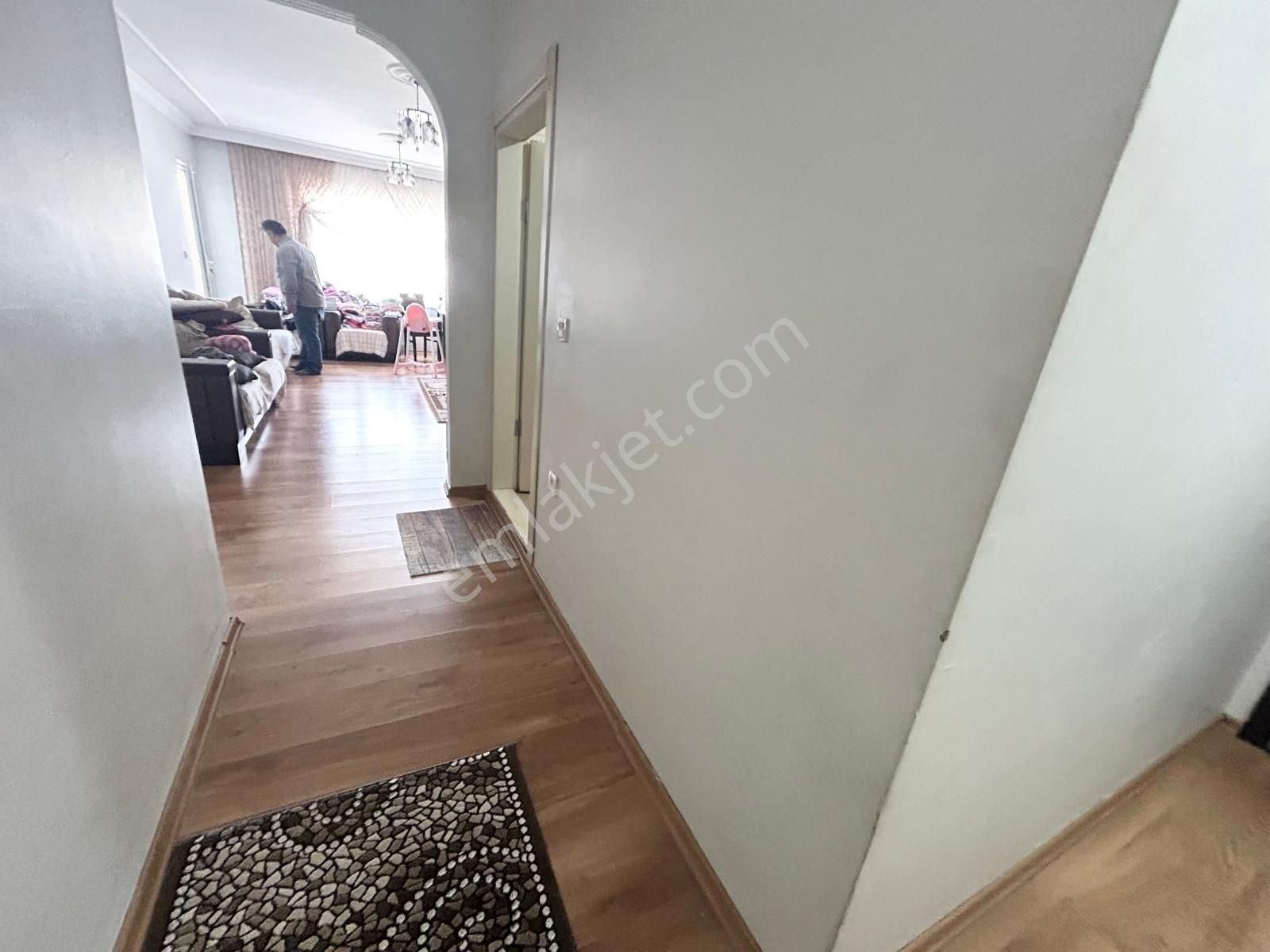 Yükselden Geniş 3+1 140m2 Ara Kat ,ön Cephe Full Kredili Daire - Görsel 12