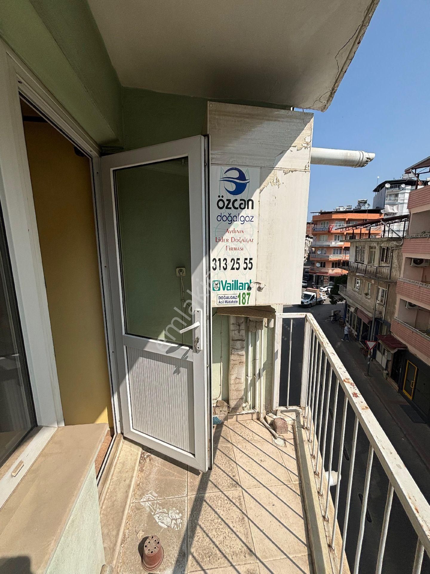 Şehir Merkezinde Arakat Ve Doğalgazlı Satılık 3+1 Daire - Görsel 12