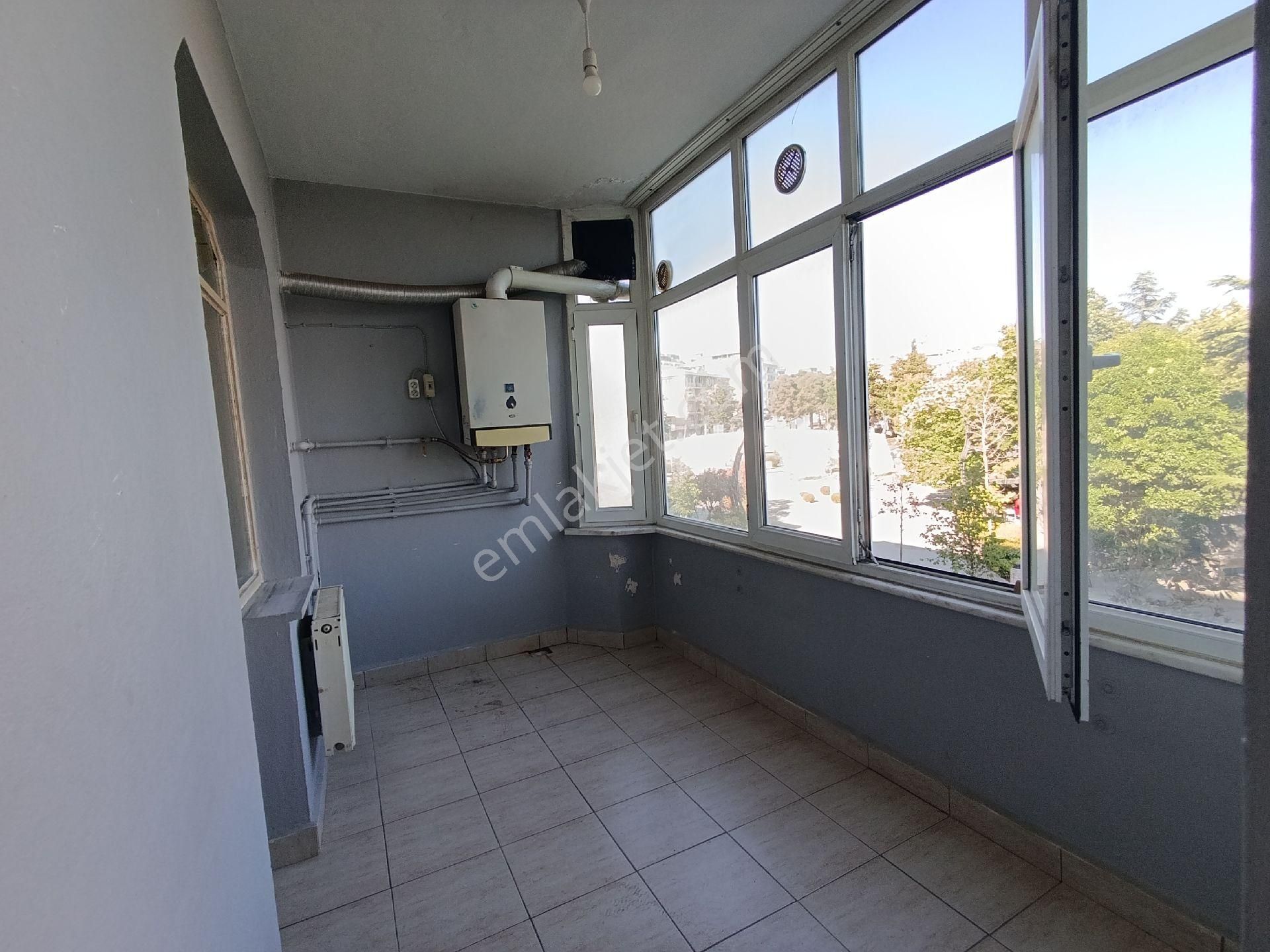 Büyükçekmece 19 Mayıs Mahallesi 3+1 Satılık Daire - Görsel 5