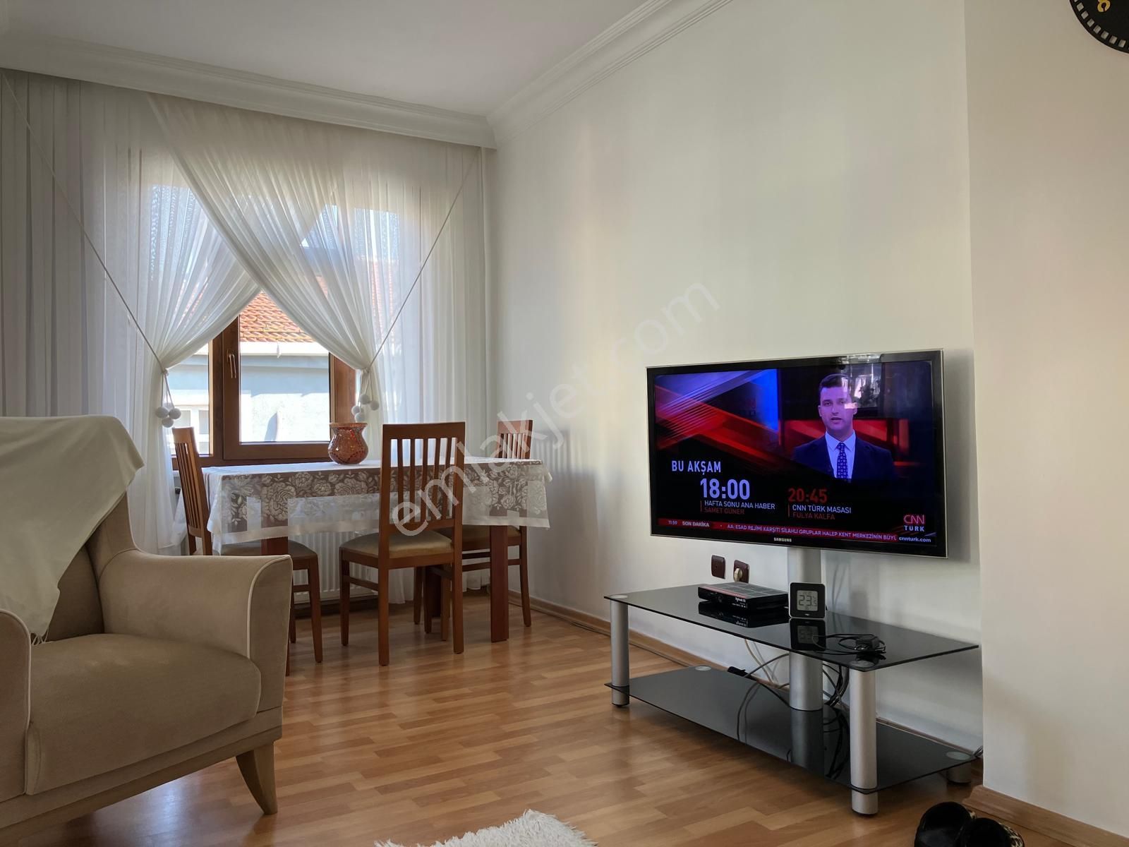 Beyoğlu Kaptanpaşa'da 2+1 Daire Acilll...