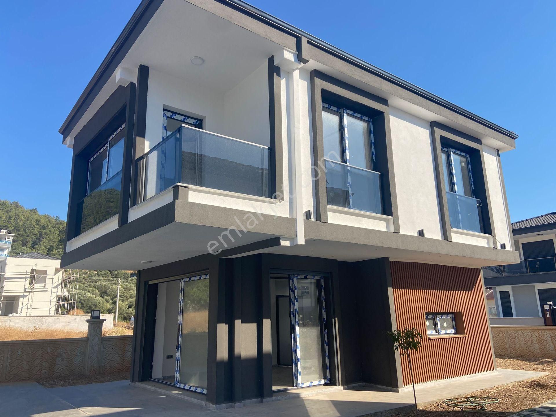 🏡 Akbük Mahallesi'nde Denize Ve Çarşıya Yakın Satılık Müstakil Villa