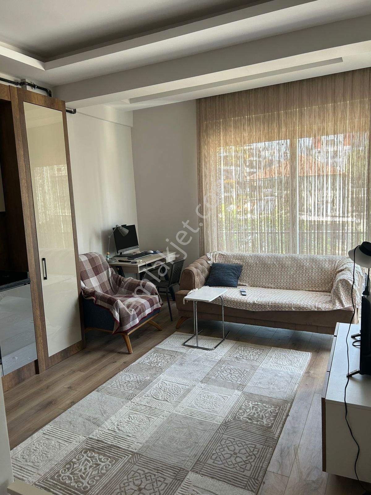 Denize Yürüme Mesafesinde Yerden Isıtmalı Havuzlu 1+1 Arakat - Görsel 3