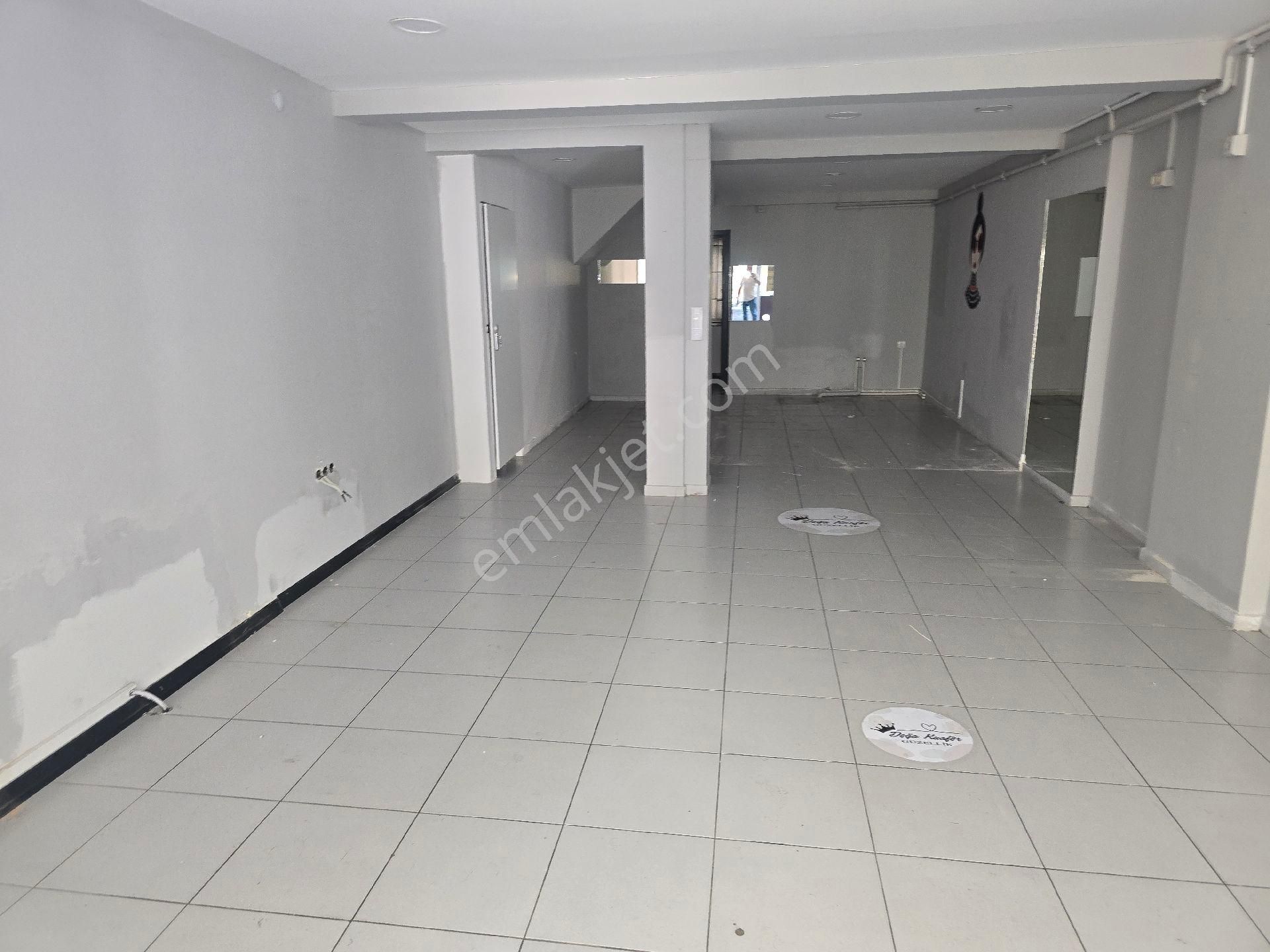 Fvr'den İhsaniye Mah. Bacalı 2 Katlı 150 M2 Kiralık Dükkan