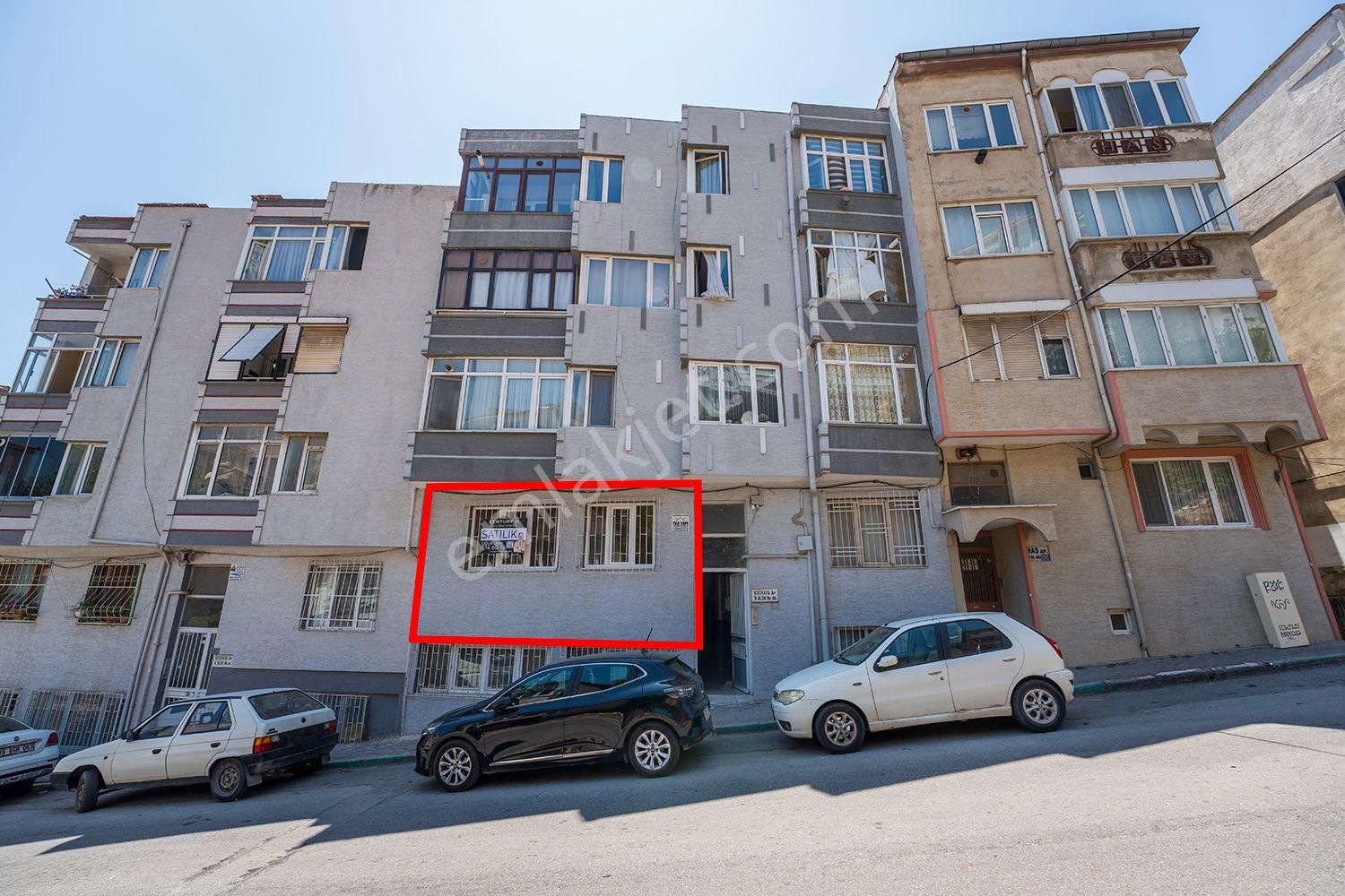 C21 Cius; Deniz Manzaralı 2+1 Ara Kat Doğalgazlı Satılık Daire