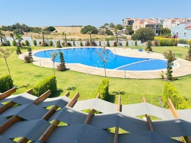 Çeşmede Site İçinde Denize Sıfır 2+1 Dubleks Satılık Sıfır Daire