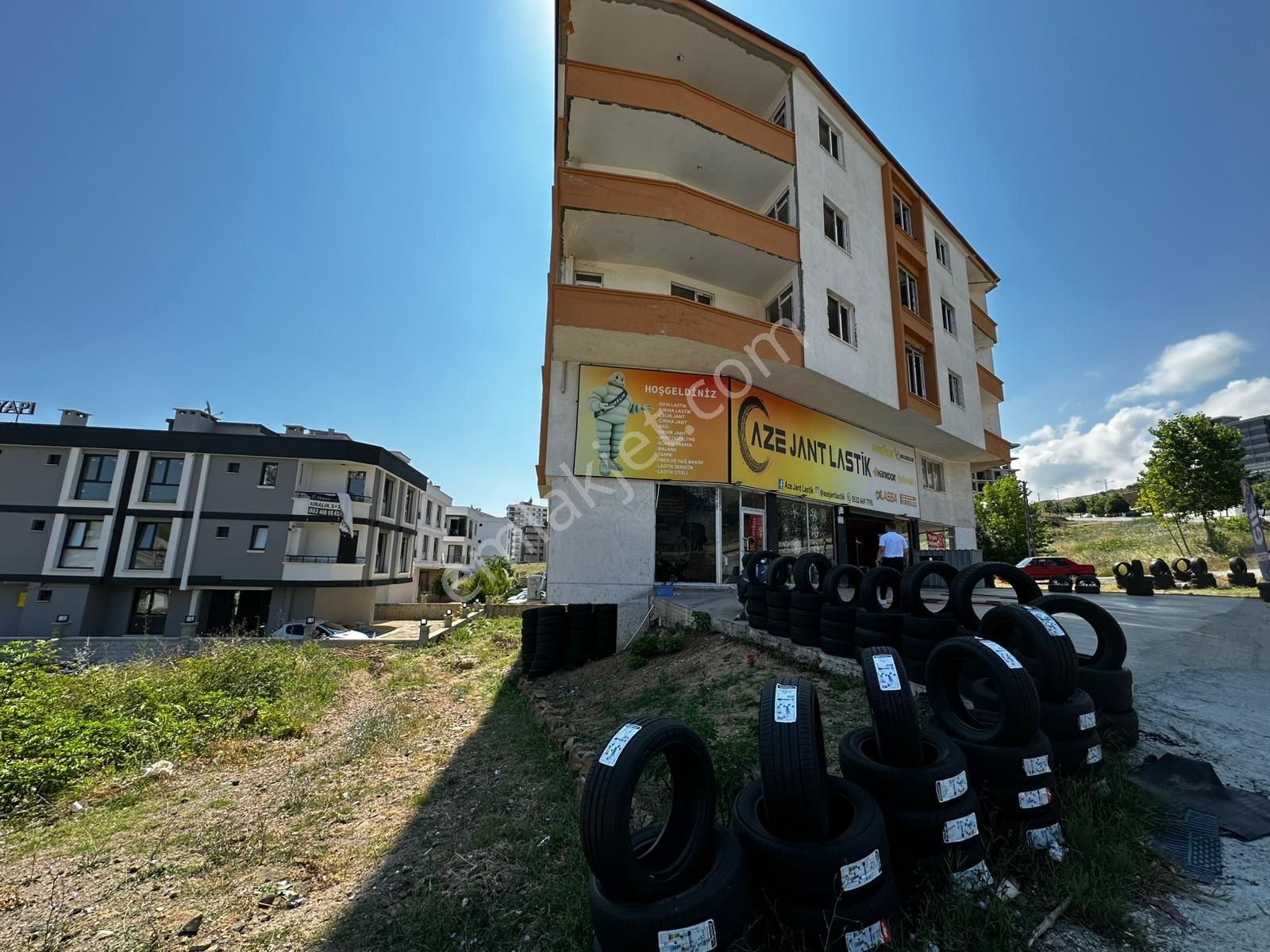 Takas A Açık Natamam Satılık 3+1 Tapulu Daire - Görsel 2