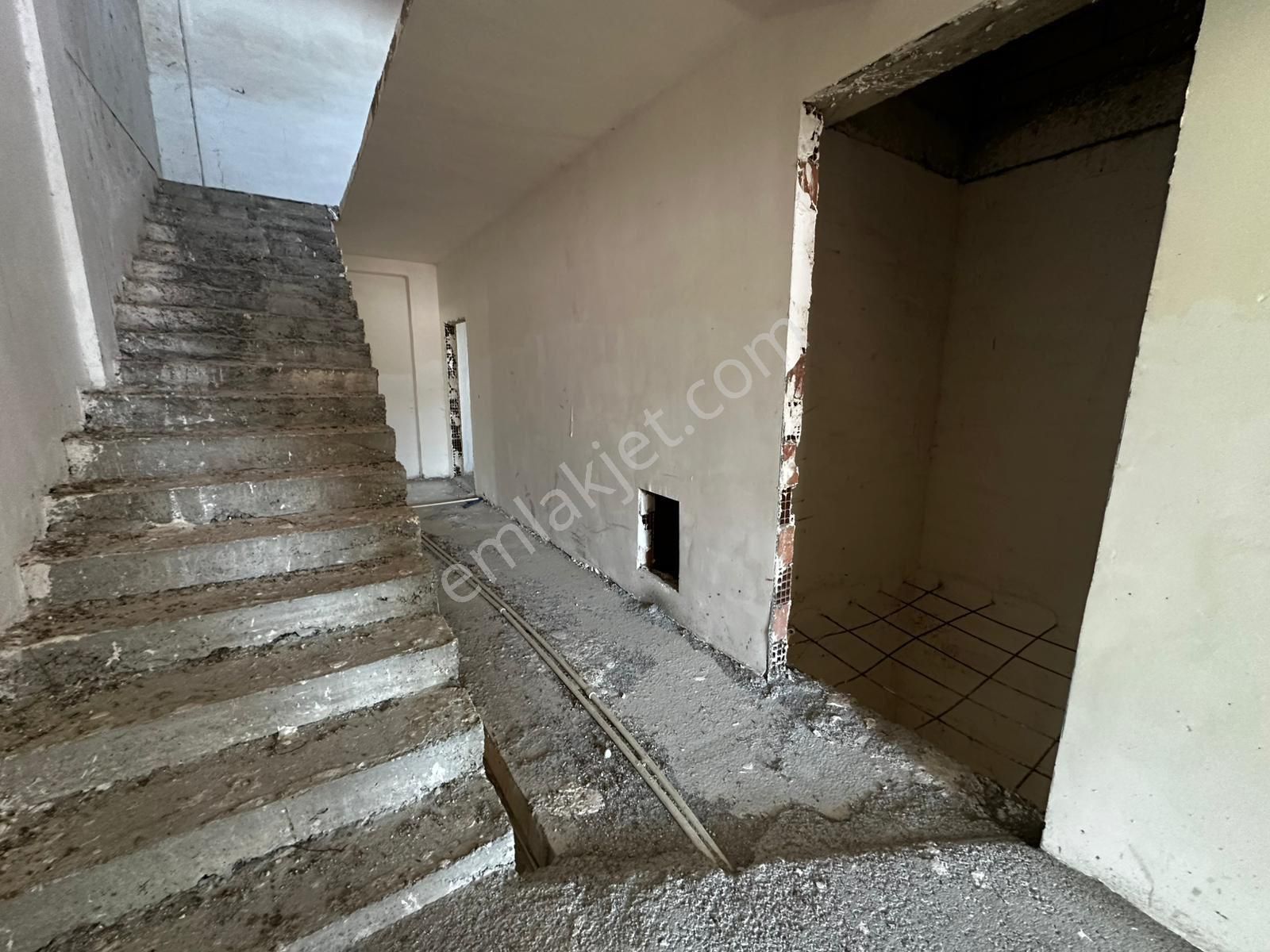 Takas A Açık Natamam Satılık 3+1 Tapulu Daire - Görsel 20