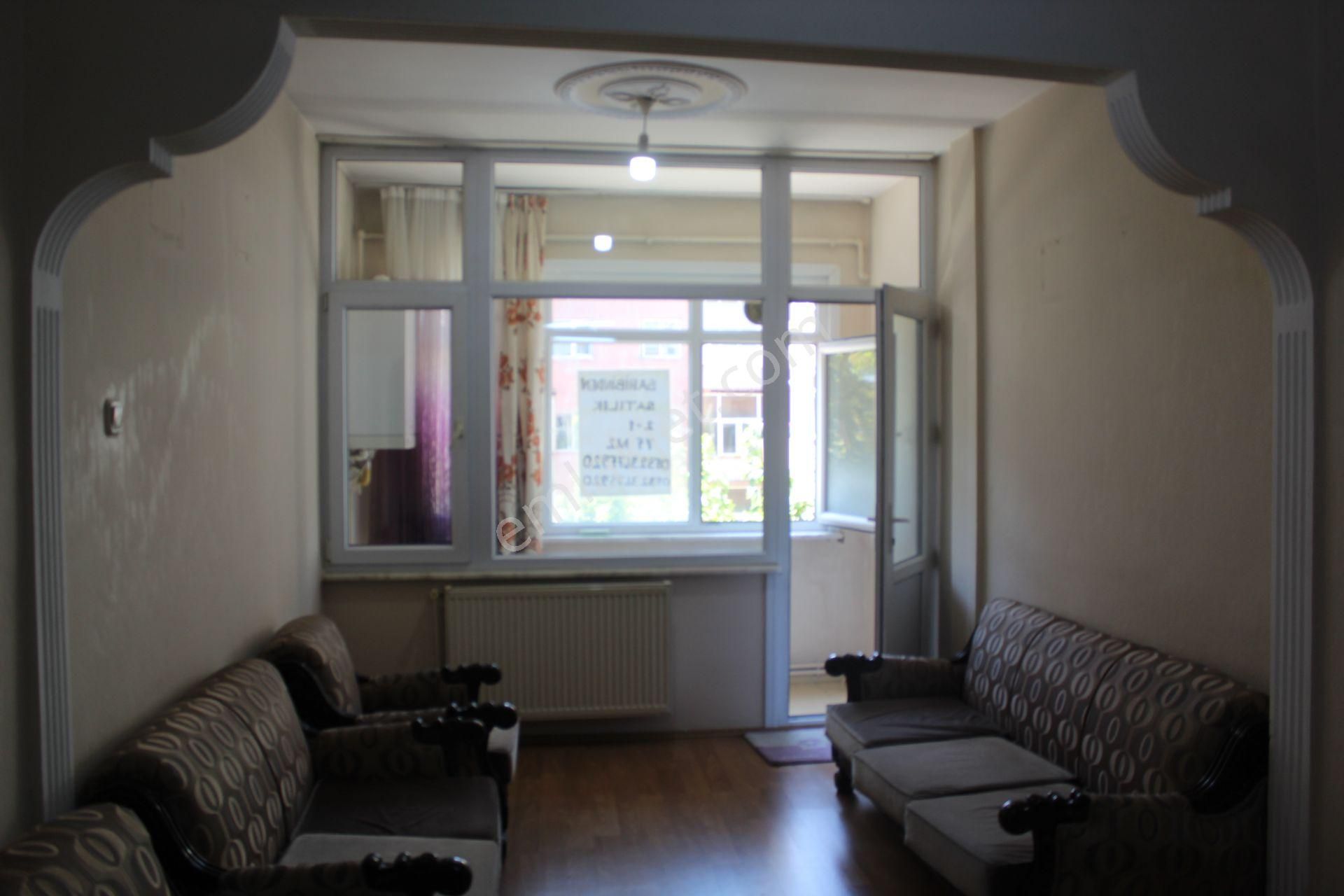 Cerrahpaşa Gayrimenkul Den 2 +1