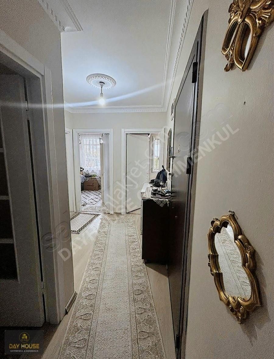 Day House Gayrimenkulden 2+1 Satılık Daire.
