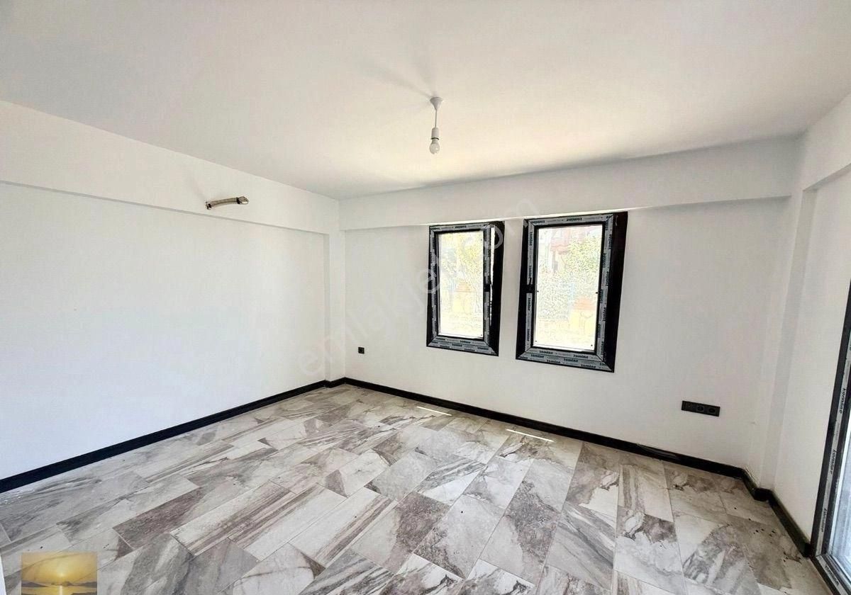 Satılık Müstakil Villa Sıfır Ev Özel Plajlı Sitede İndirimli - Görsel 2