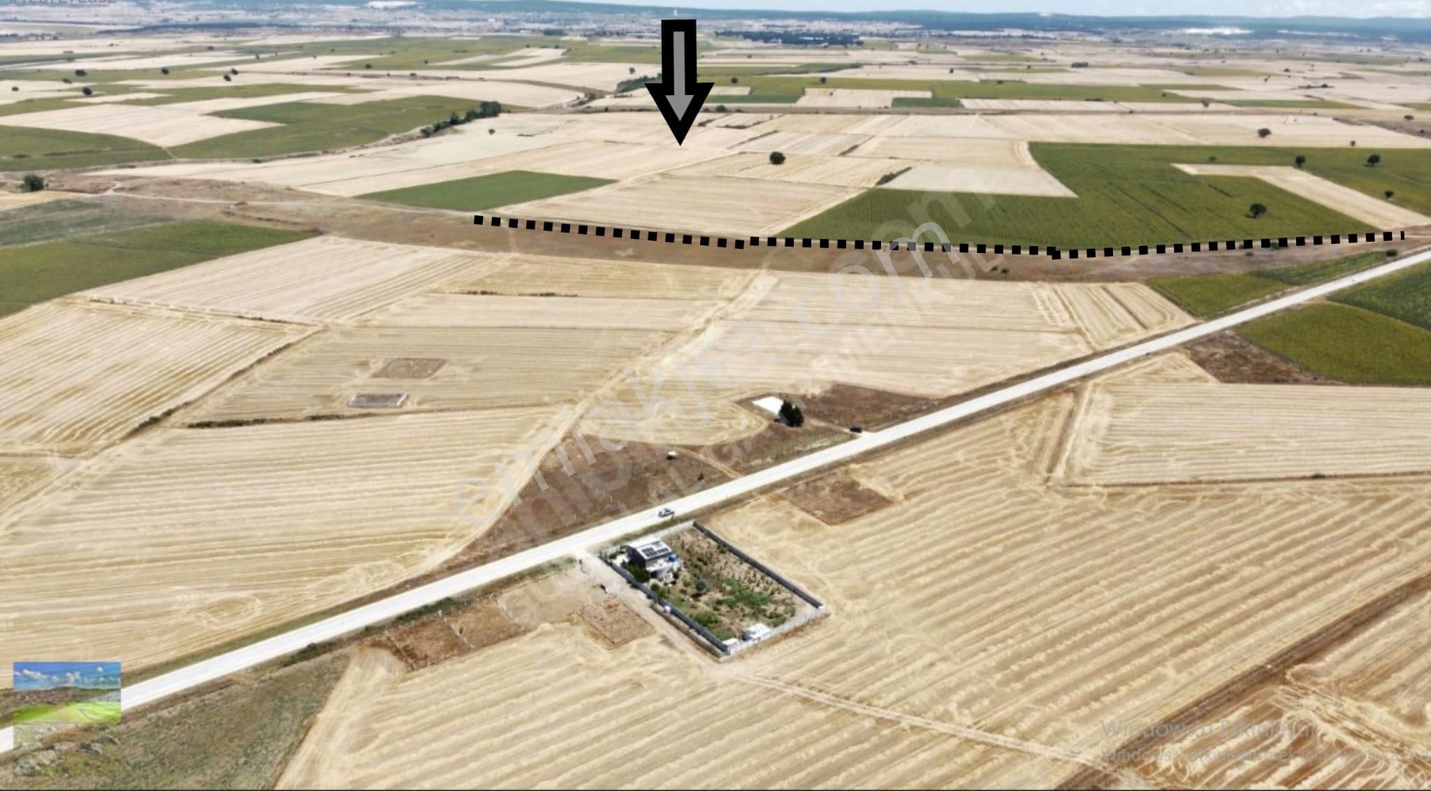 Tekirdağ Saray Yuvalı Köyü Çaplı Muvaffakatlı İki Adet 445 M2 Parsel