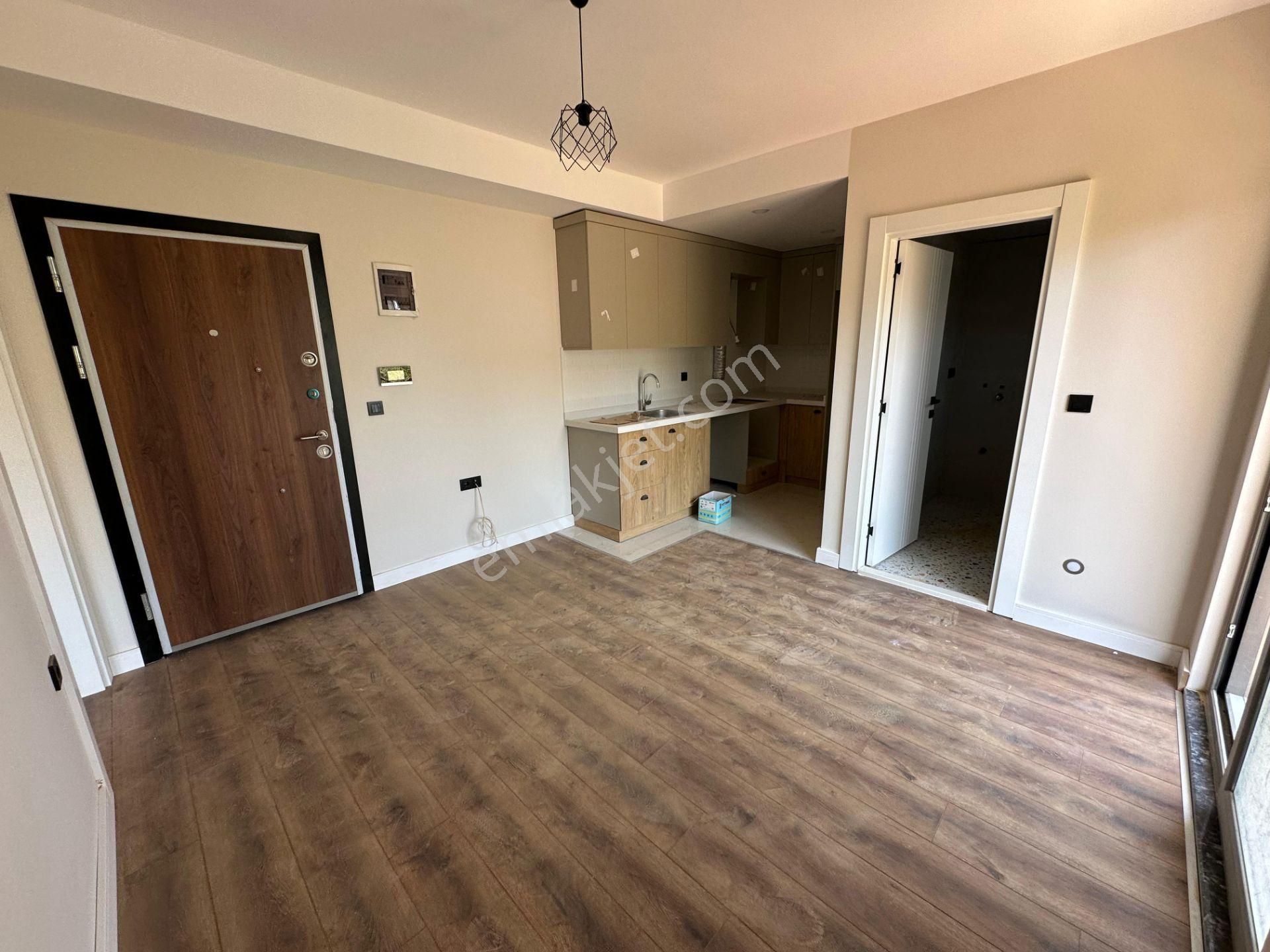 Kepez Varsak Karşıyaka'da Satılık 1+1 Kısmi Eşyalı Daire