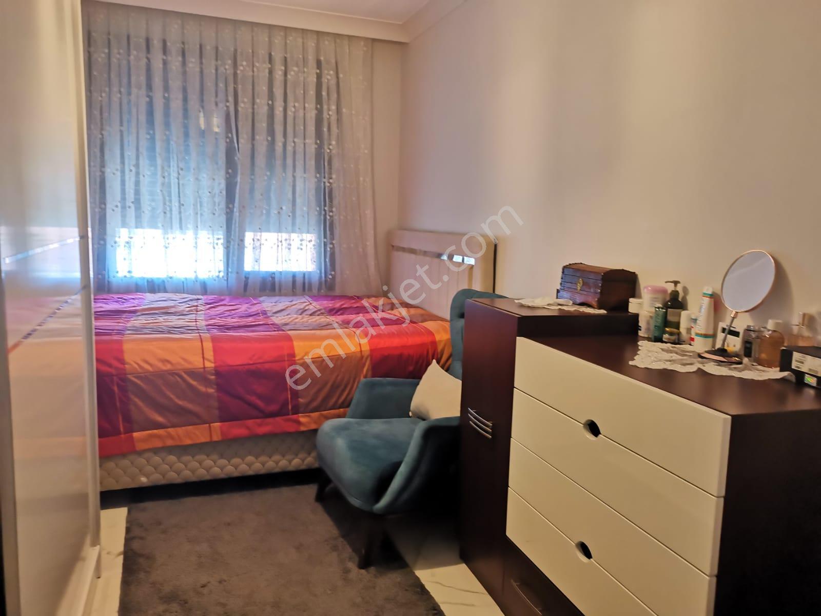 Edremit Merkez Gazicelal De Satılık Lüks 2+1 Ara Kat Doğalgazlı Daire - Görsel 18