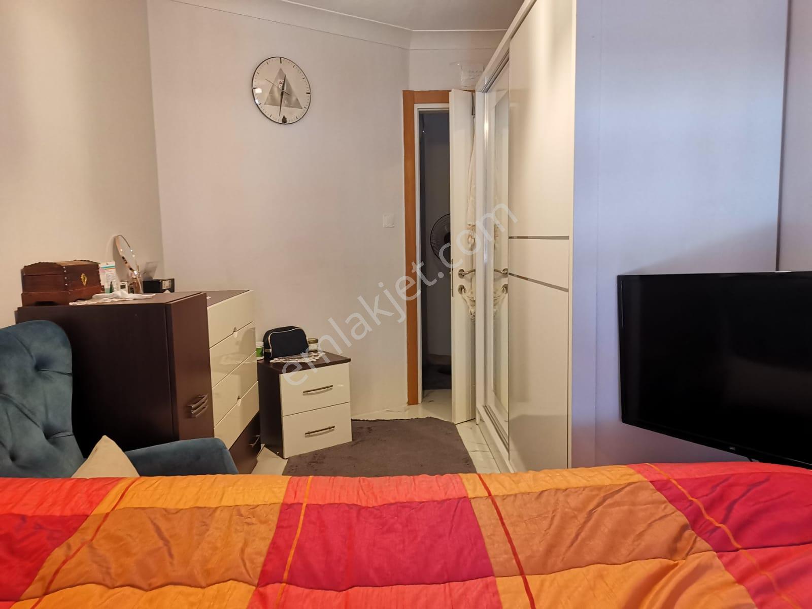Edremit Merkez Gazicelal De Satılık Lüks 2+1 Ara Kat Doğalgazlı Daire - Görsel 4