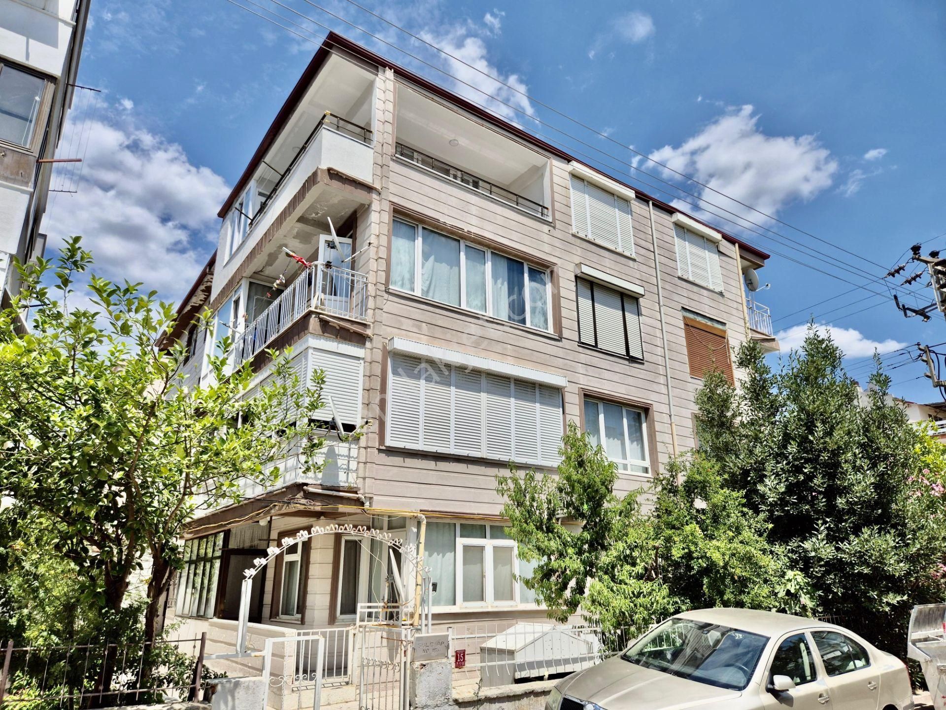 ▓karabuluttan▓akçay'da Denize 200mt Ön Cephe & Ayrı Mutfak 2+1 Satılık Daire