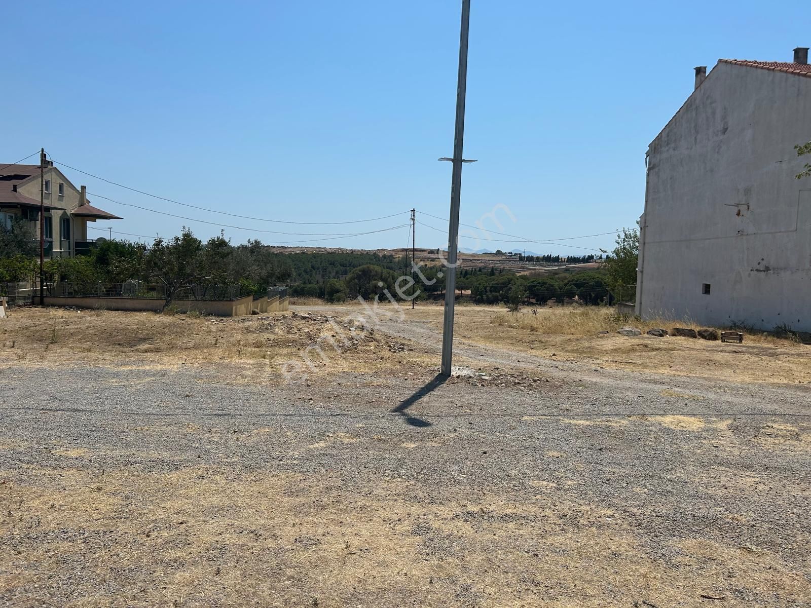 Ayvalık Merkeze Yakın Satılık Yatırımlık Arsa - Görsel 3