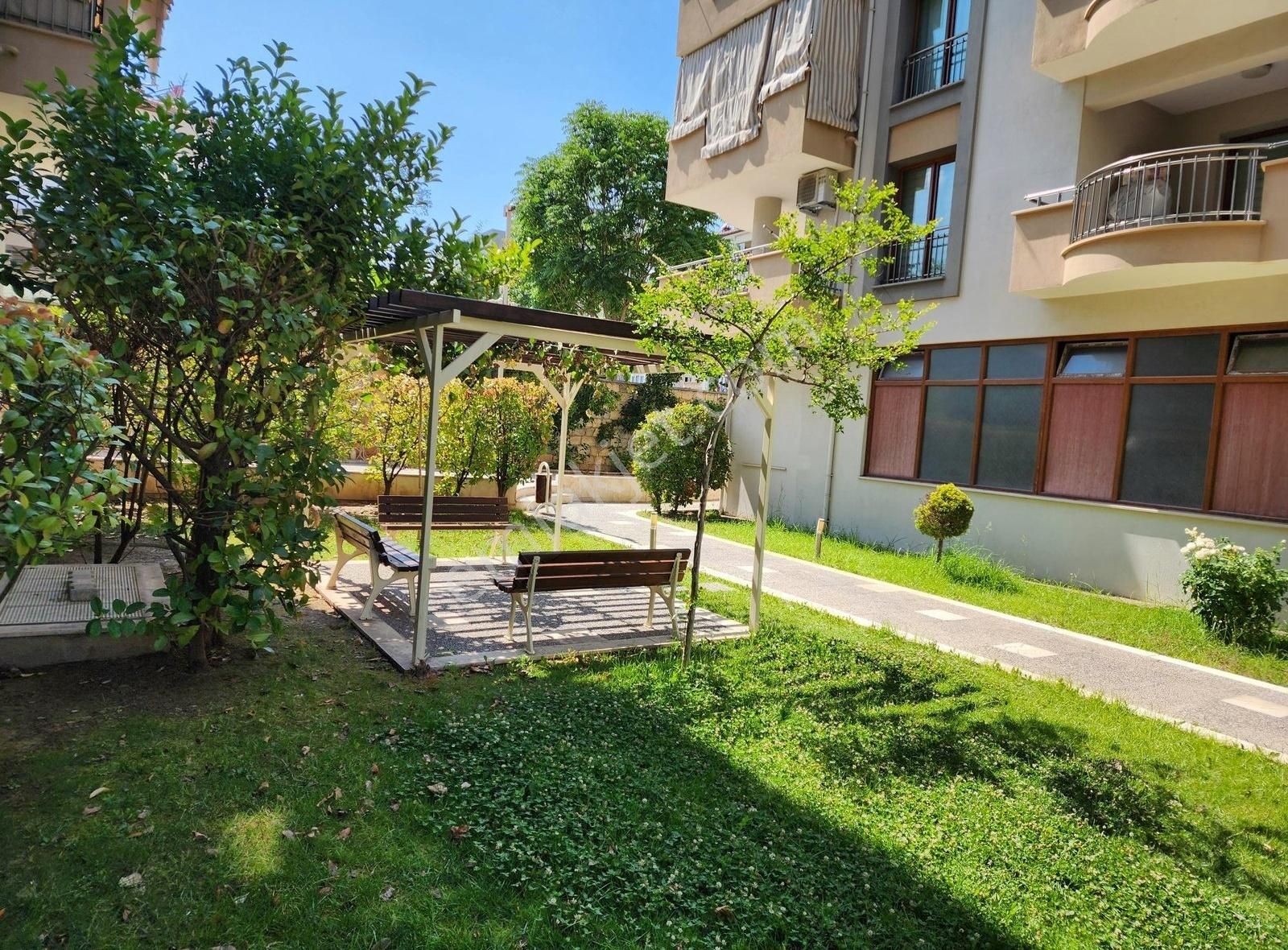 World Capital Den Adalet Mah. Kiralık Geniş Lüks 3+1 E.banyolu
