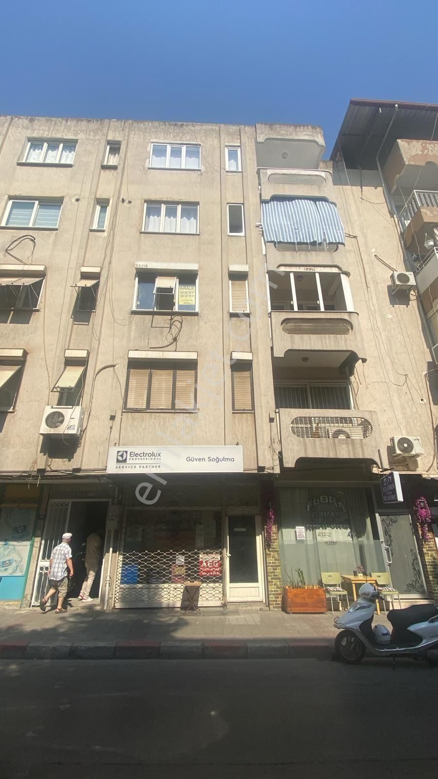 Konut Emlaktan Şehir Merkezinde Cadde Üzerinde Kiralık Daire