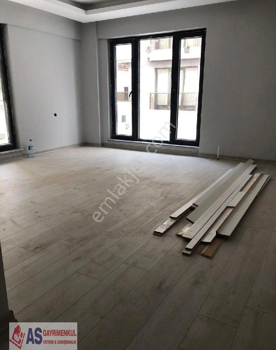 Emek'te 2+1 Yeni Binada Teras Kullanımlı Satılık Daire