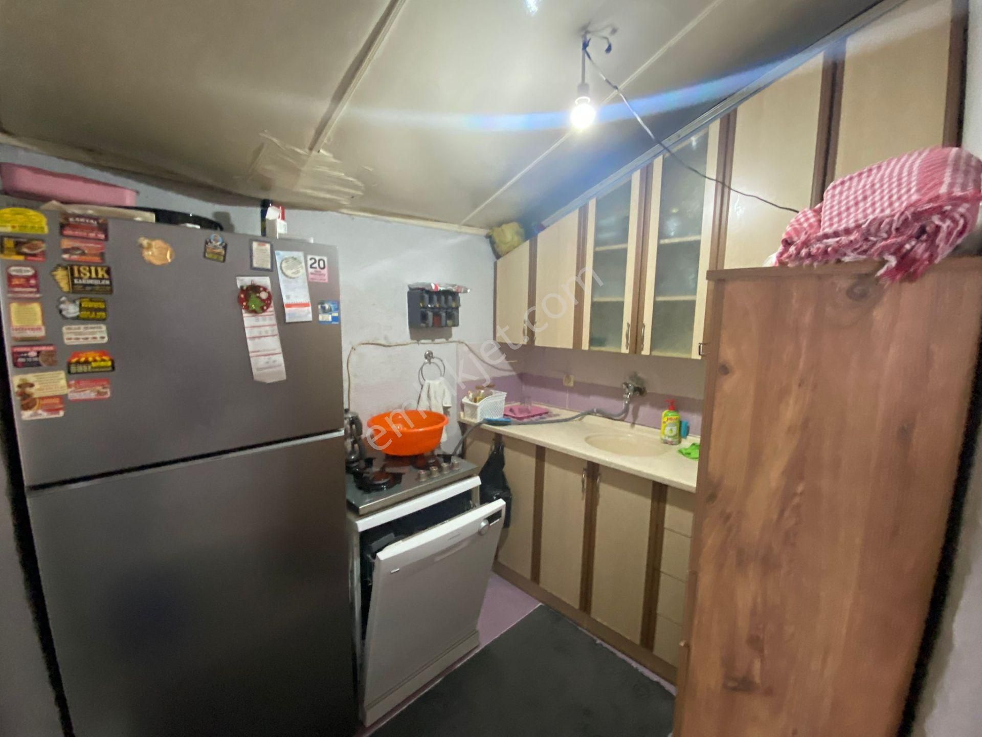 Acill Konak Ferahlı Mah.de Bir Bahçe İçinde 2 Adet Çatılı Satılık Müstakil Ev - Görsel 6