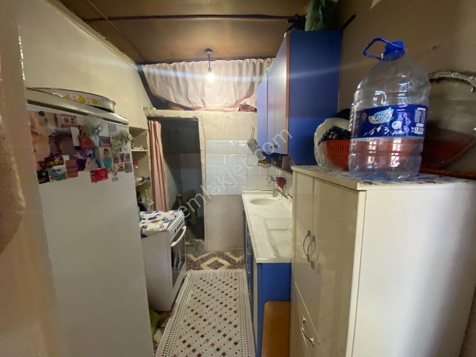 Acill Konak Ferahlı Mah.de Bir Bahçe İçinde 2 Adet Çatılı Satılık Müstakil Ev - Görsel 14