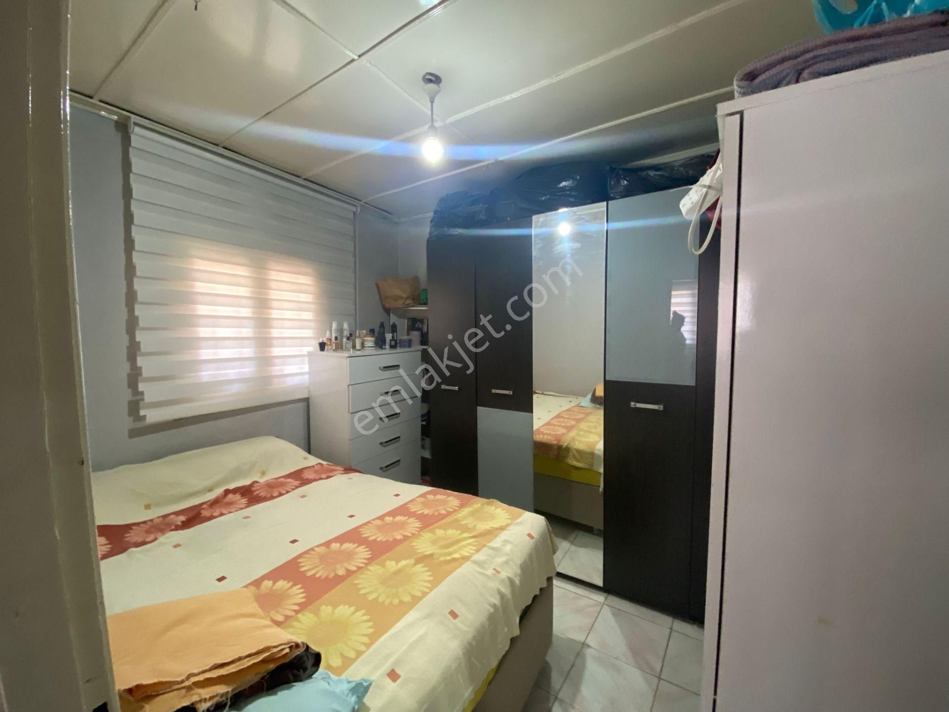 Acill Konak Ferahlı Mah.de Bir Bahçe İçinde 2 Adet Çatılı Satılık Müstakil Ev - Görsel 4