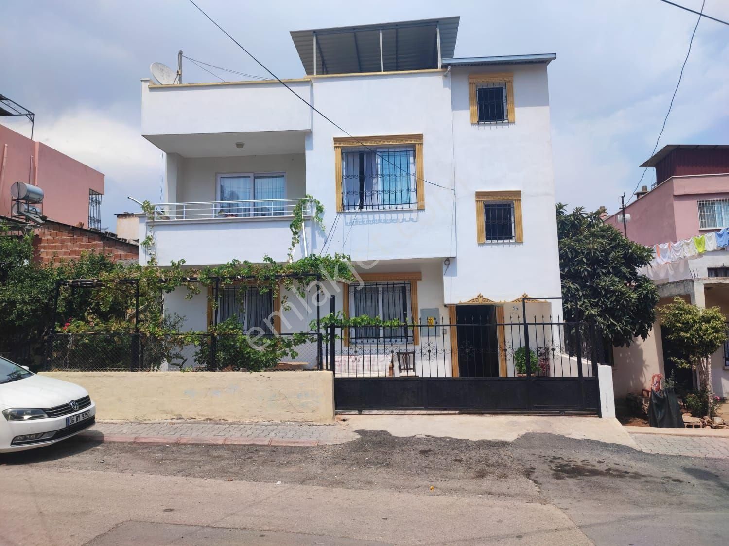 2.5 Katlı Müstakil Ev
