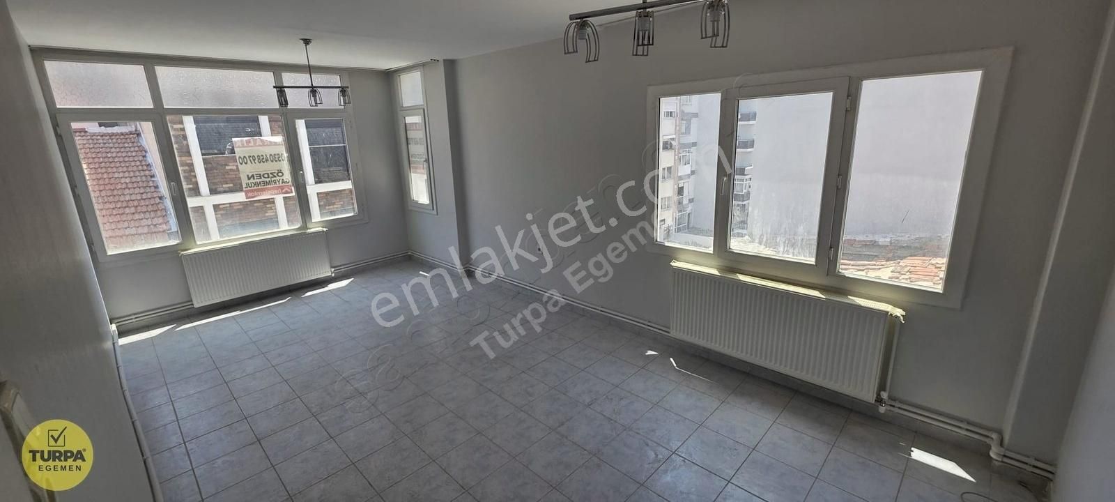 Karşıyaka Alaybeyde Doğalgazlı 2+1 Arakat Kiralık